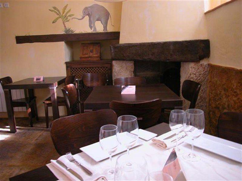 Hotel Restaurante Doña Anita Requena Restaurant foto